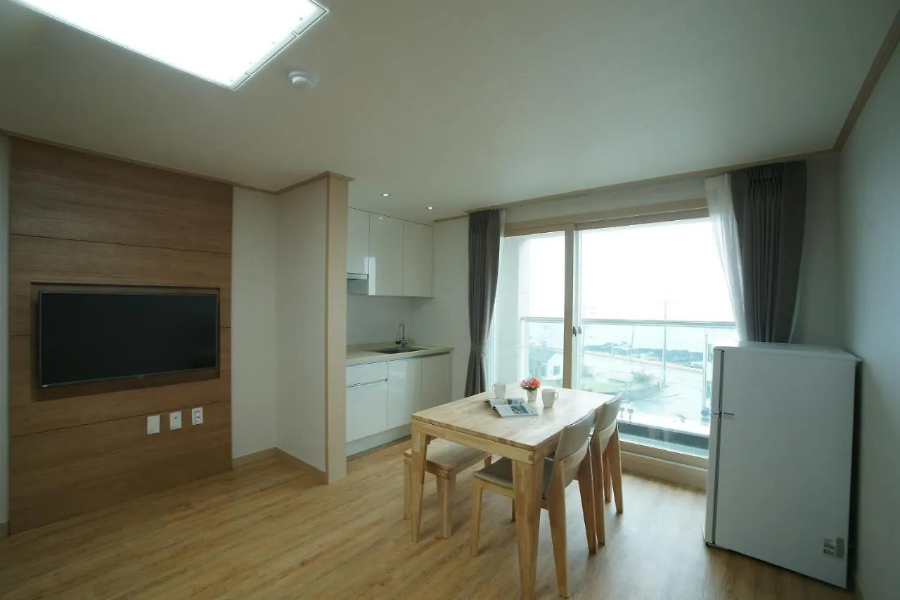 The Beach Pension 제주